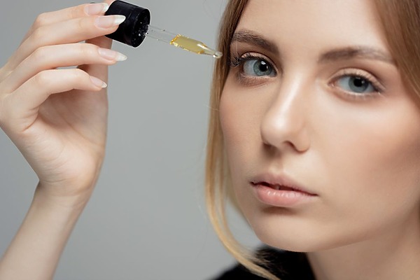 castor oil for eyebrows