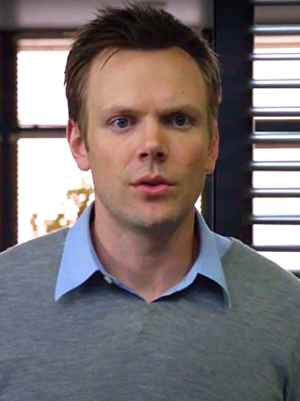 Joel McHale&rsquo;s hair in 2010